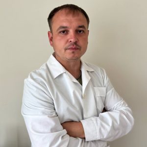 ВРАЧ ТРАВМАТОЛОГ-ОРТОПЕД  Яночкин Евгений Александрович